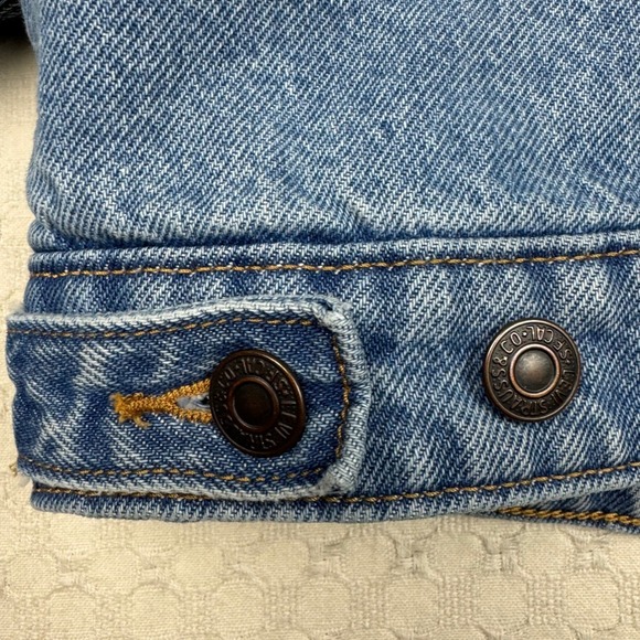 Levi's Denim Trucker Jacket Womens Plus 1X Blue Sherpa Quilted Button Front Chic - Picture 9 of 16